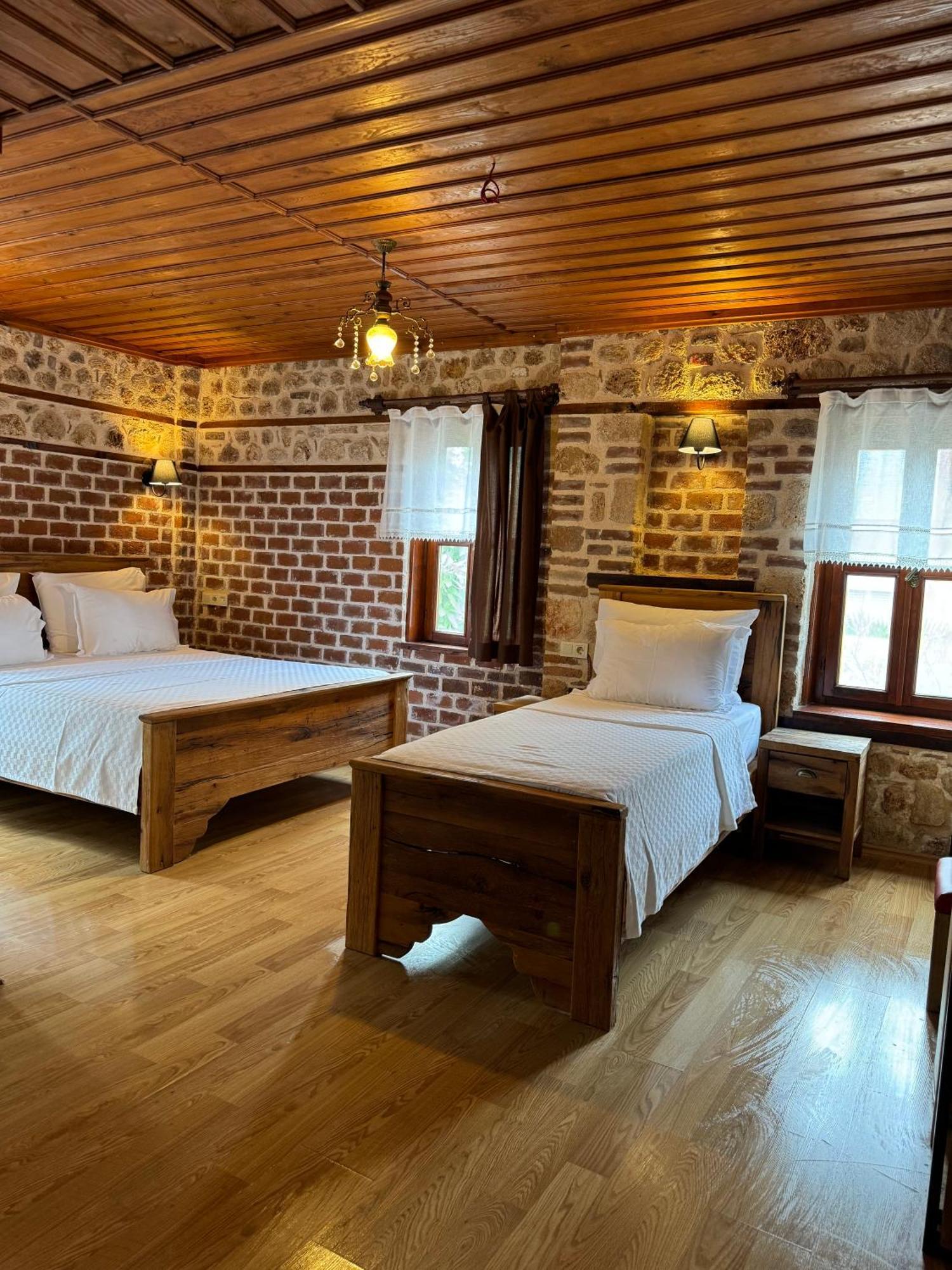 Casa Franco Old Town Hotel Antalya Bagian luar foto