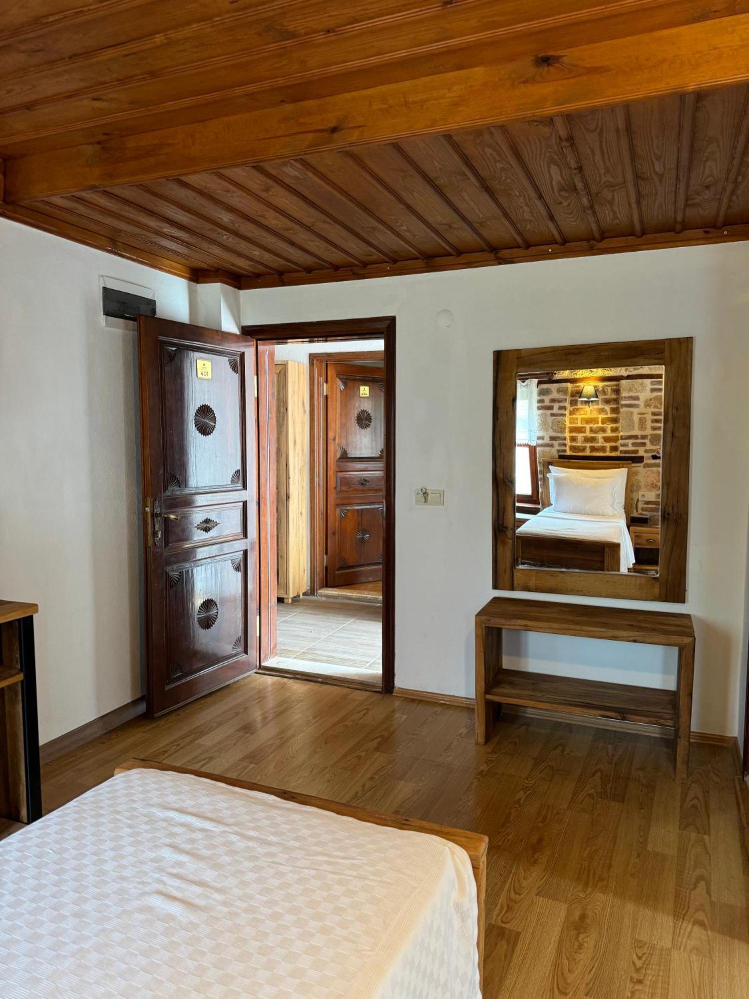 Casa Franco Old Town Hotel Antalya Bagian luar foto