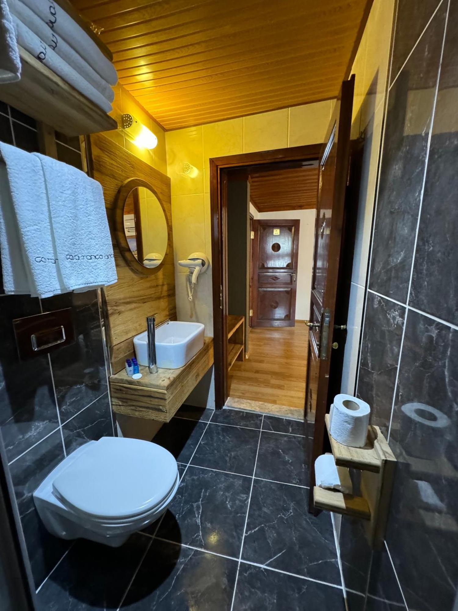 Casa Franco Old Town Hotel Antalya Bagian luar foto