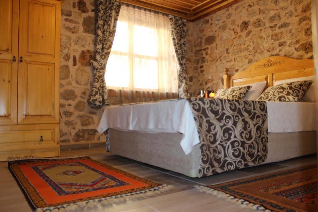 Casa Franco Old Town Hotel Antalya Bagian luar foto